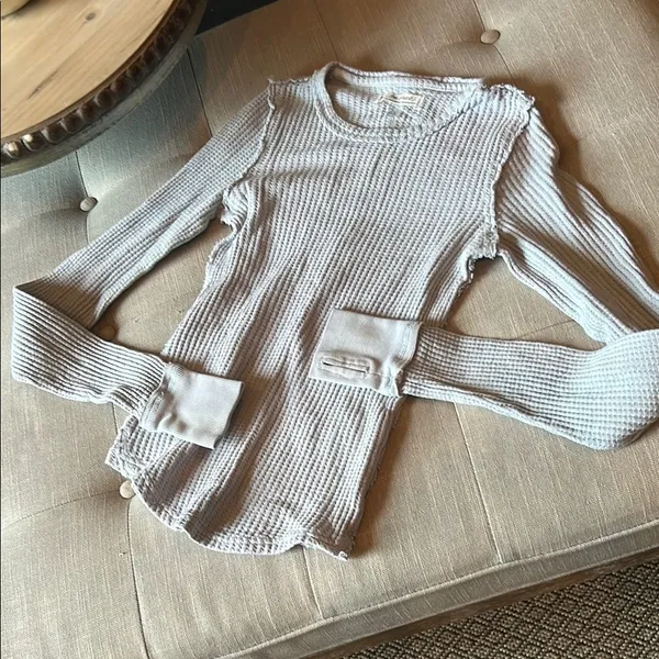 Free People Baby Blue Thermal LS W/ Finger Holes✨ - Image 3