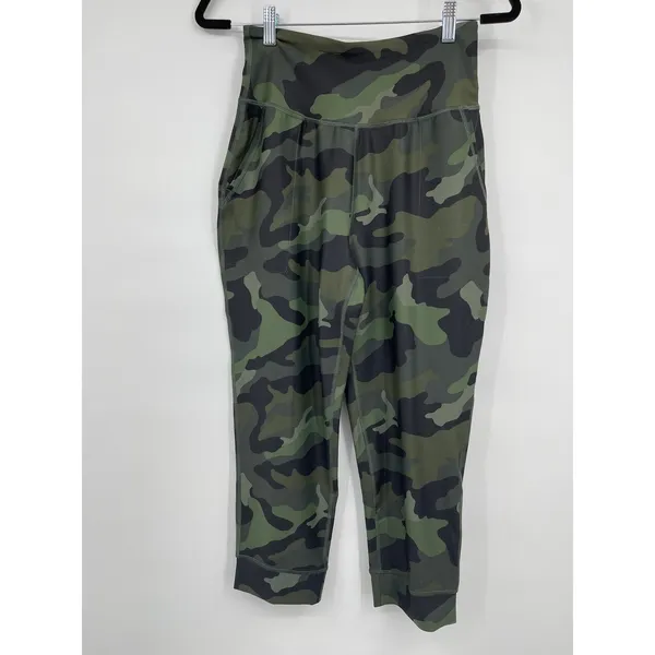 Old Navy Active Green Camo Joggers Pants Crop High Rise Womens Medium NEW - Image 2