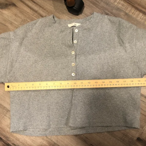 Wilfred Free Mavis Cropped Henley Thermal Heather Gray Womens small - Image 5