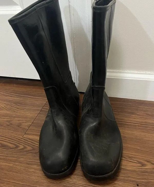 Black Waterproof Mid Calf Boots Size 7 US - Image 3