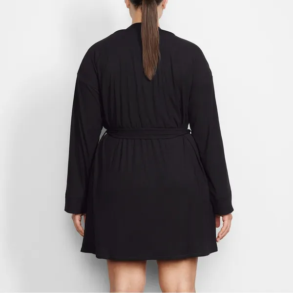 Skims Soft Lounge Robe In Onyx - Image 3