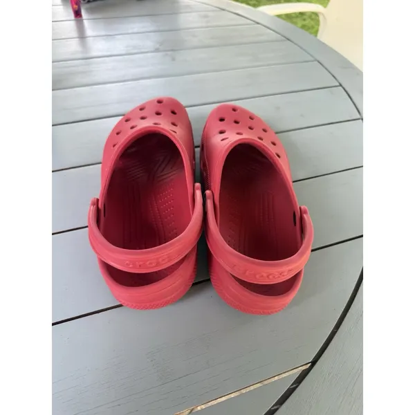 Crocs Classic Clogs Red Slip On Shoes Men 9 Women 11 Unisex Lightweight Comfort - Image 4
