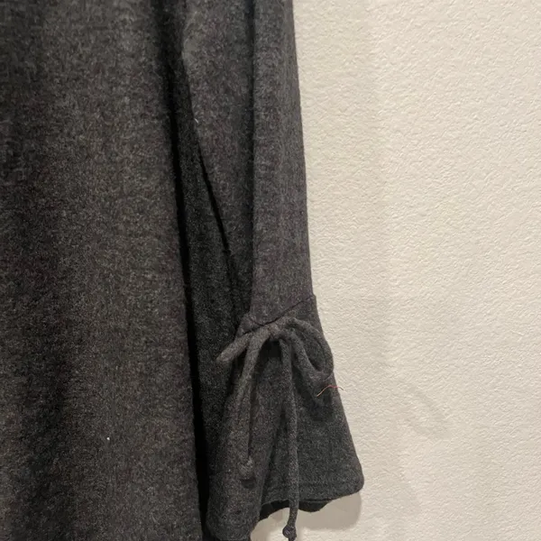 Gray Women's Top with Bell Sleeves Size M by Rialin - Image 3