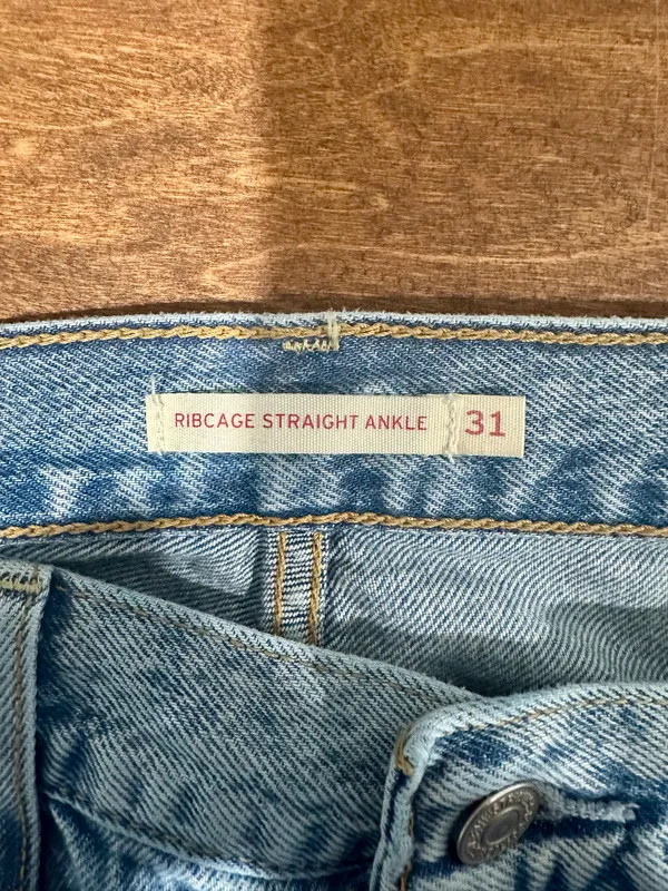 Levi’s Women’s Ribcage Jeans High-Rise Straight Leg Distressed Denim Ankle 31 - Image 4