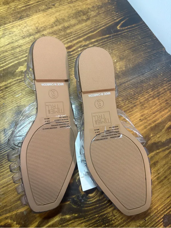 Time and tru clear jelly flats size 6 - Image 4