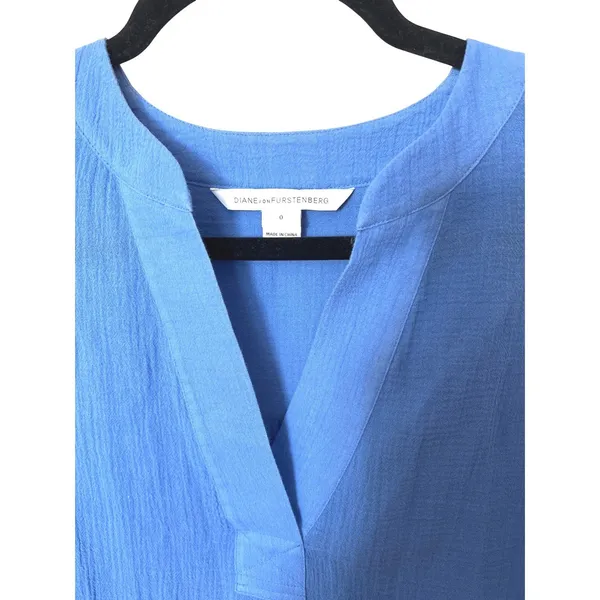 Diane‎ Von Furstenberg Cotton Crepe Roll Tab Sleeve Blouse Blue Size 0 EUC - Image 2