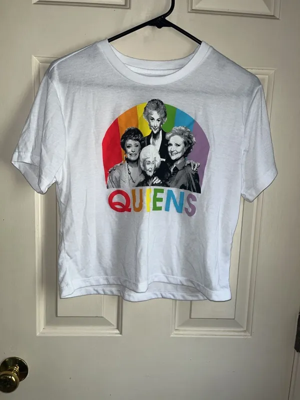 The Golden Girls Queens Rainbow Graphic Crop T-Shirt Size M 7/9 - Image 2