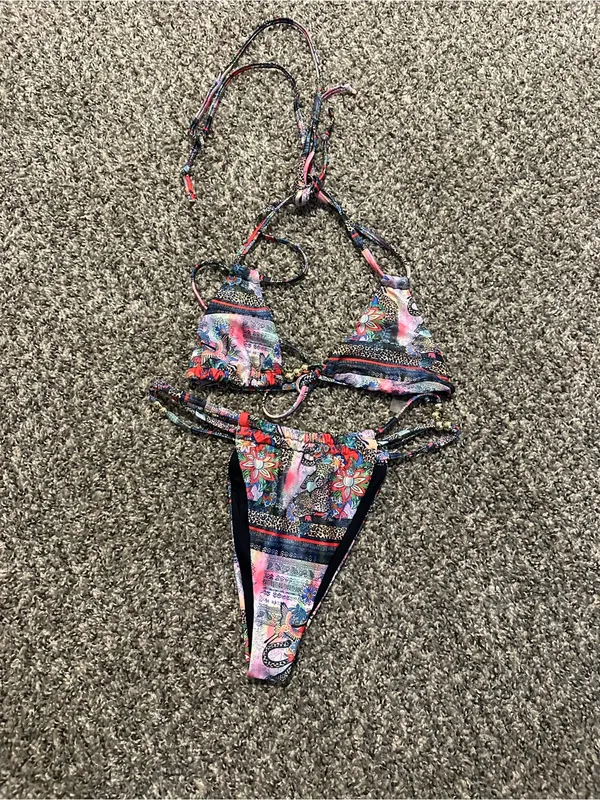 Missguided Multicolor Beaded Triangle Bikini Set - Image 4