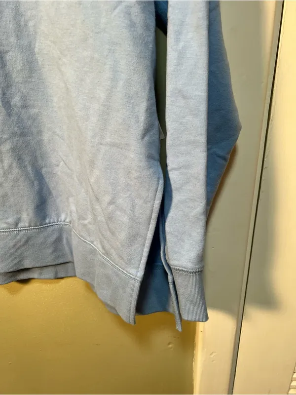 Eddie Bauer Women's Size Small Crewneck Sweatshirt‎ Light Blue Slit Sides Fleece - Image 4