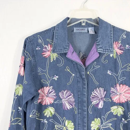 Jane Ashley Medium Petite Top Shacket Beaded‎ Denim Blue Embroidered Button 311 - Image 3