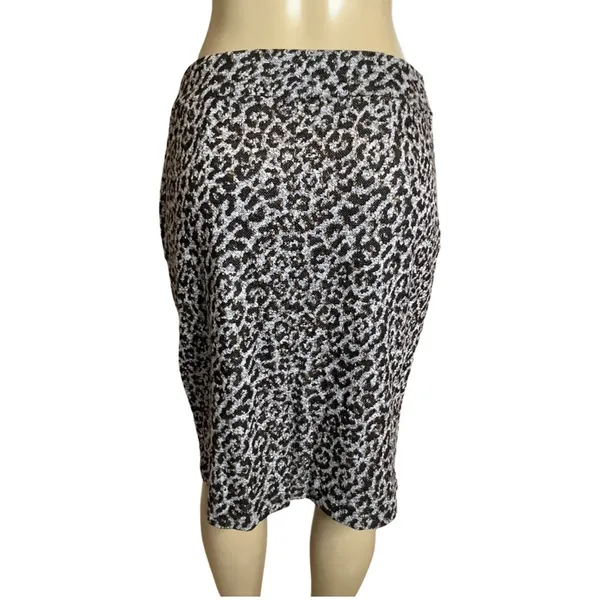 Kasper Size Medium Pull-On Cheetah Print Stretch Pencil Skirt. New With Tags - Image 5