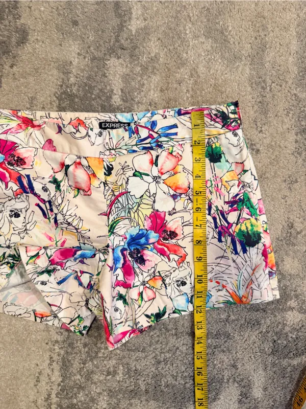 Express Floral Shorts - Cream with Pink, Blue, Green, Yellow Accents - Image 5