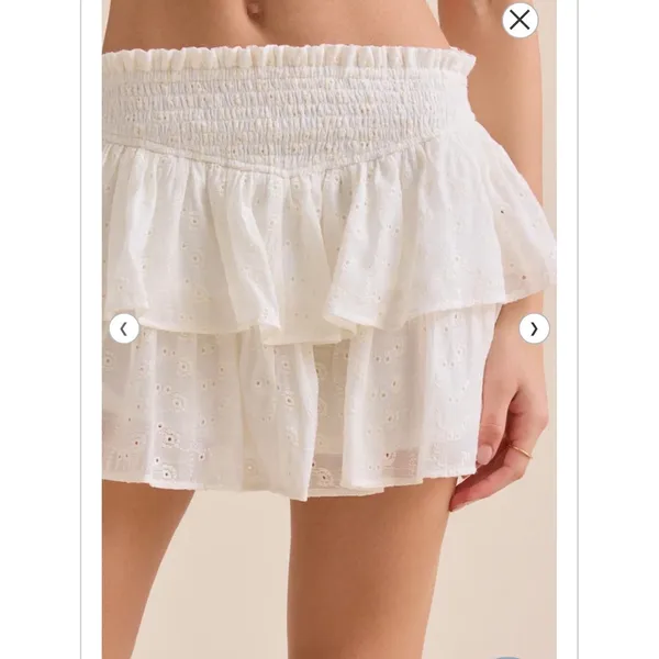Altar'd State Women's Carrie Tiered‎ Mini Skirt White Sz L - Image 2