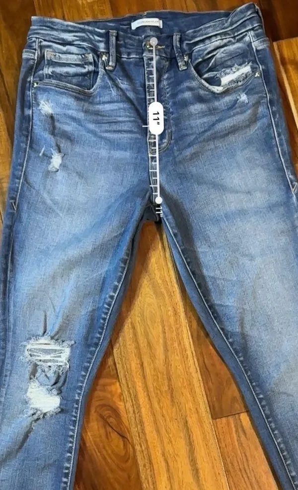 Good American Good Legs Crop Skinny Jeans - Image 7