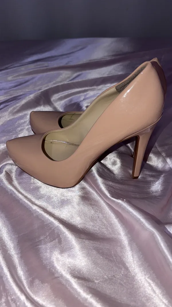 Nude kneels Tan Size 7 - Image 2