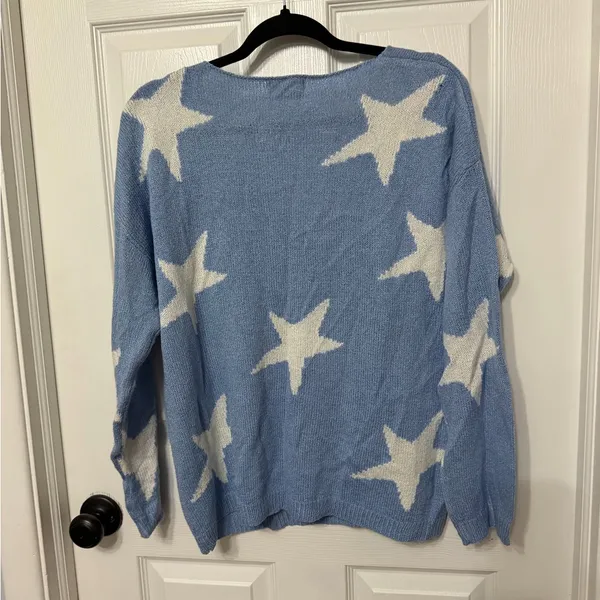 Altar’d state light blue sweater with‎ star print detail size medium - Image 4