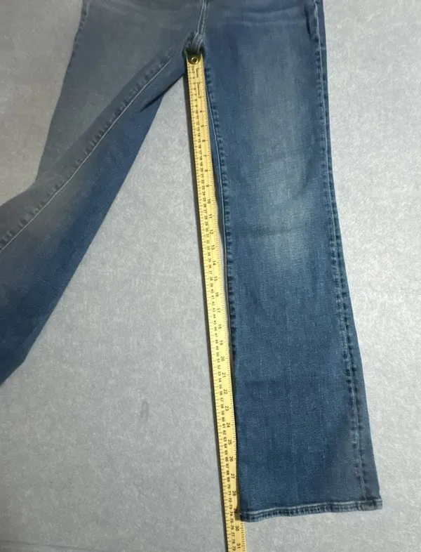 Madewell Kick Out blue jeans in size 26 - Image 4