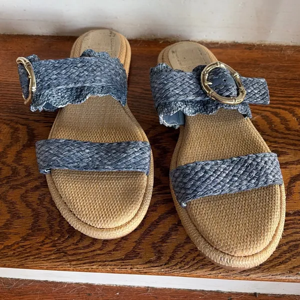 Dolce Vita Blue Woven Scalloped Buckle Slide Sandals Womens 8.5 Flat Summer Shoe - Image 4
