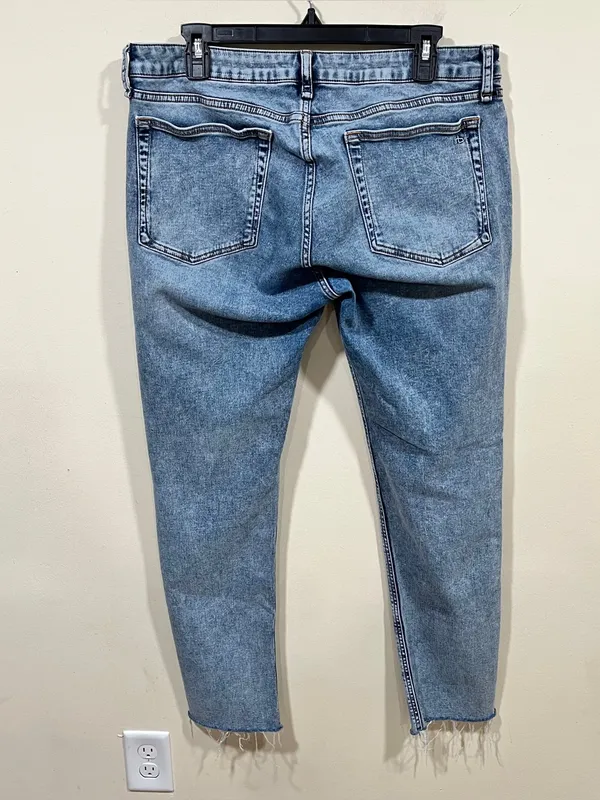 Rag and Bone "Dre" low rise boyfirend jeans  size 31 women’s EUC - Image 8