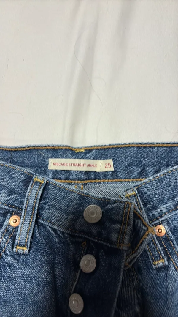 Levi’s Dark Blue Ribcage Straight Ankle - Image 3