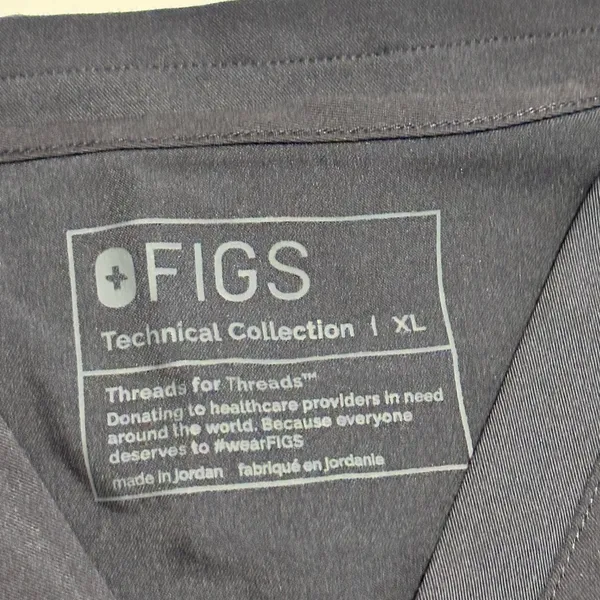 FIGS Women’s One-Pocket Scrub Top – Charcoal – Size XL - Image 4