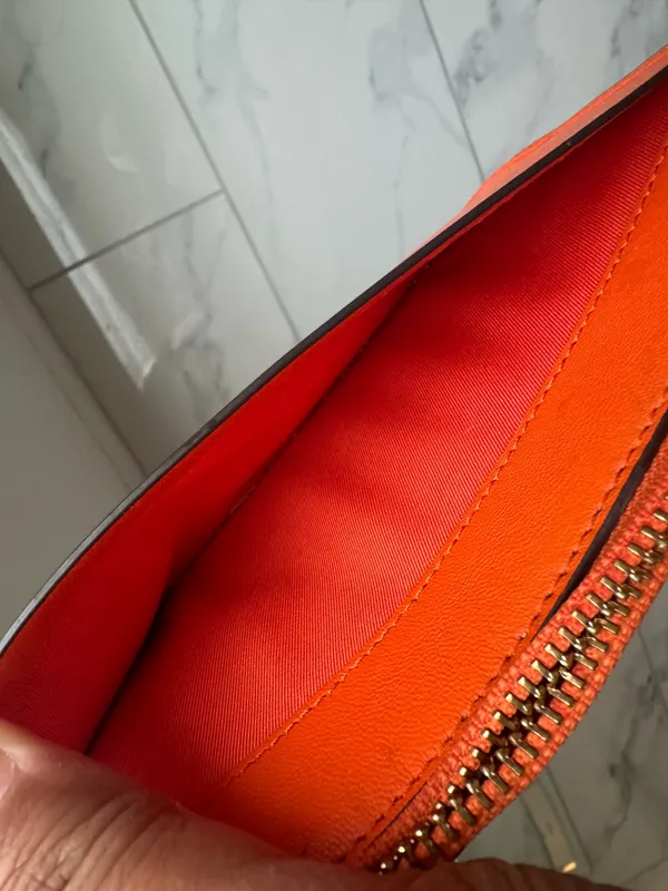 Tory Burch Leather orange wristlets  - Image 7