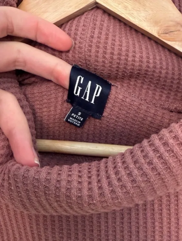Gap mauve waffle knit loose fit turtleneck sweater - Image 6