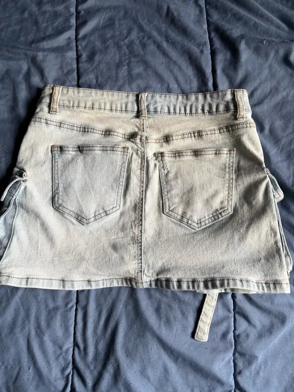 BBJ Los Angeles Denim Cargo Short Skirt Light Blue Pocket Strap Button Women's S - Image 8