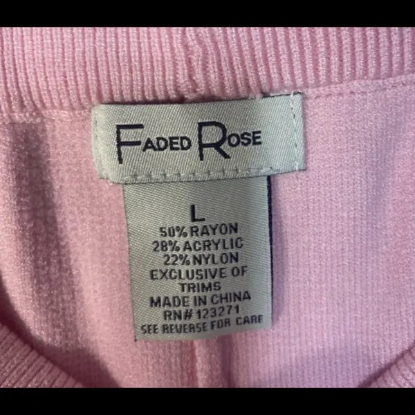 Faded Rose 2 piece cherry/bow design set. Size large. Pink - Image 3