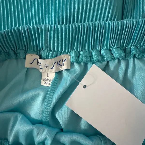 Beautiful boutique She + Sky mini ribbed flowy turquoise skirt - Image 3