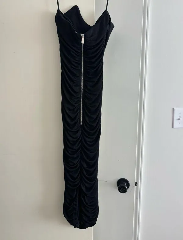 MABLE Strapless Stretchy Bodycon Dress - Image 3
