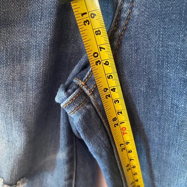Judy Blue Straight Fit Distressed Frayed Medium Rise Jeans Women's size 3 / 26 - Image 11