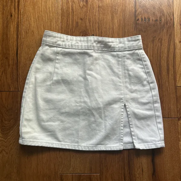 Princess Polly Lioness Skirt Mini White - Image 2