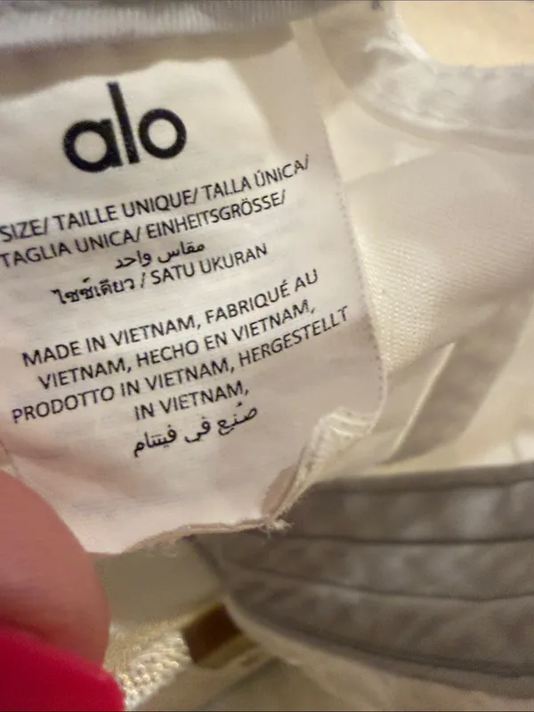 ALO Yoga White Women's Logo Baseball Cap - Image 4