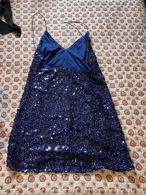 EUC Lulus Force of Fashion Royal Blue Backless Sequin Mini Dress size medium - Image 5