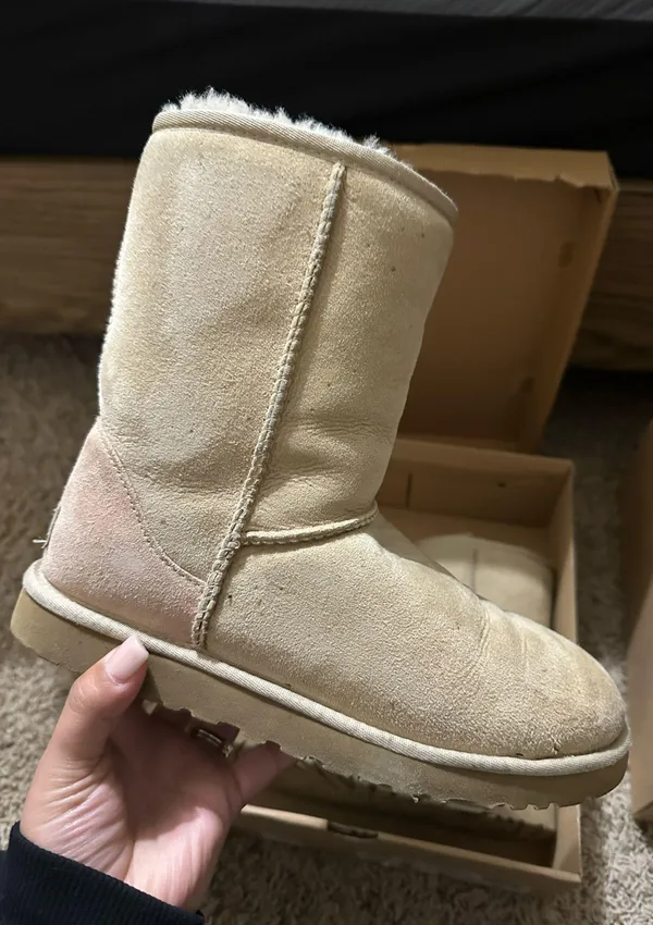 UGG Classic Short Boots - Image 2