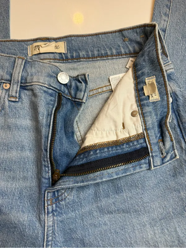 Madewell Jeans Perfect Vintage Straight Jean Light Wash Distress Raw Hem Size 26 - Image 6