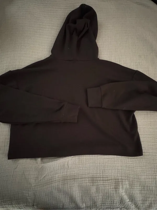 GUESS women Black Hooded Sweatshirt - Embroidered Logo - Image 3