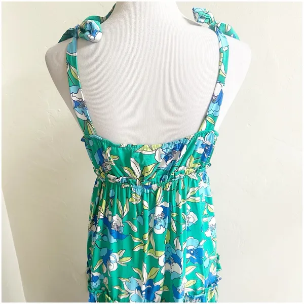 Monteau Los Angeles Floral Tiered Maxi Dress Green Size Large V-Neck Bohemian - Image 12