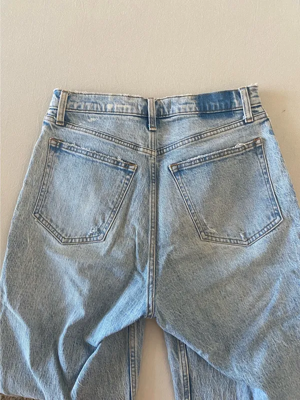 Abercrombie 90s Straight Ultra High-Rise Curve Love Jeans - Image 4