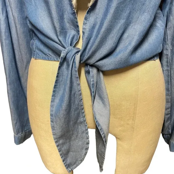 Lovers + Friends Carmine Chambray Tencel Top Size‎ Medium - Image 6