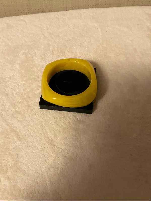 Yellow Resin Twist Bangle Bracelet - Image 4