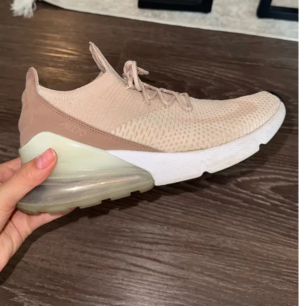 Nike Women’s Air Max 270 Flyknit - Image 6