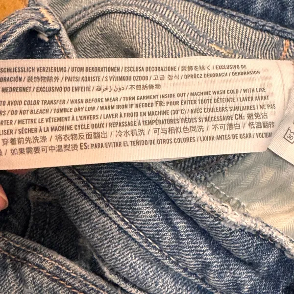 Hollister California‎ Ultra High Rise Mom Jean Distressed Medium Wash 6 L 28 L - Image 6