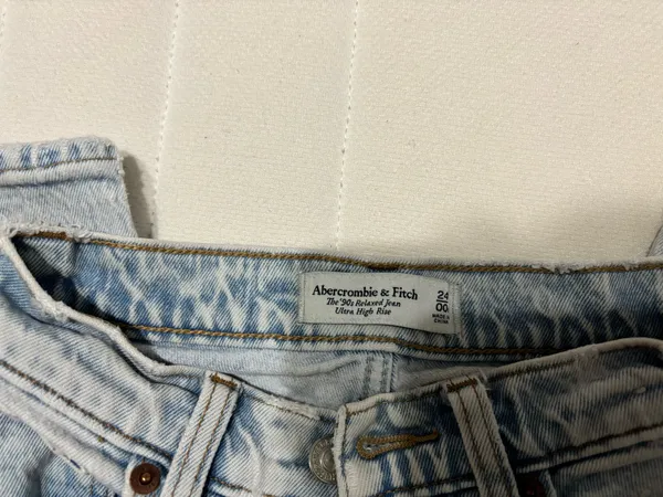 Abercrombie Ultra High-Rise Jeans - Image 7