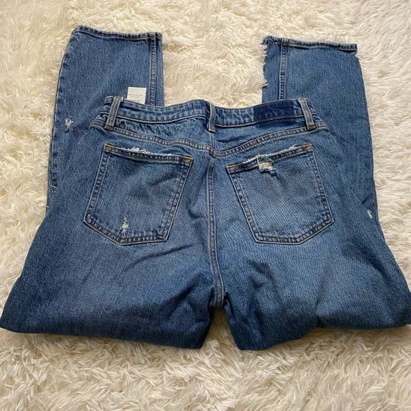 Abercrombie high rise mom jeans - Image 4