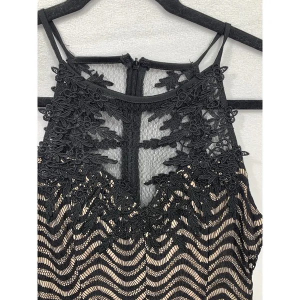 Nikibiki Lace‎ Chevron Mini Dress Womens Small Black Tan Halter High Neck D22947 - Image 4