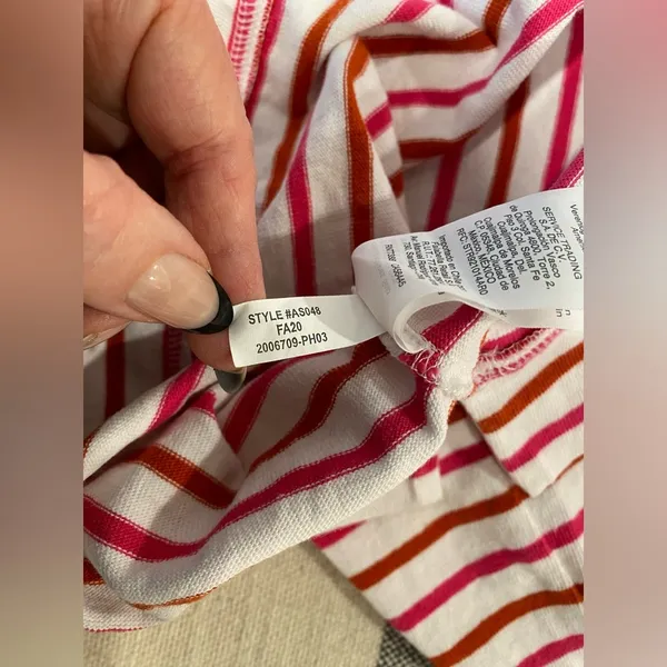 Pink and rusty red jcrew hoodie Front pocket size medium - Image 8