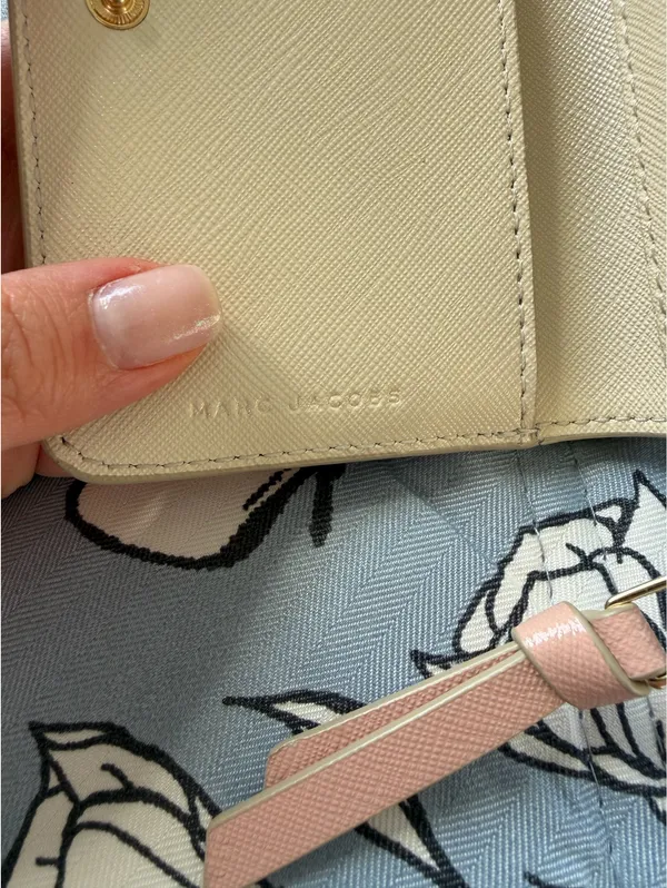 Marc Jacobs THE SNAPSHOT MINI COMPACT WALLET - Image 9