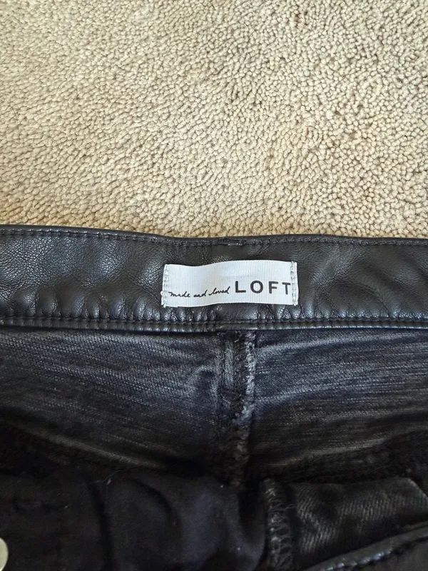 LOFT Black Straight Leg Jeans Size 30/10 - Image 3